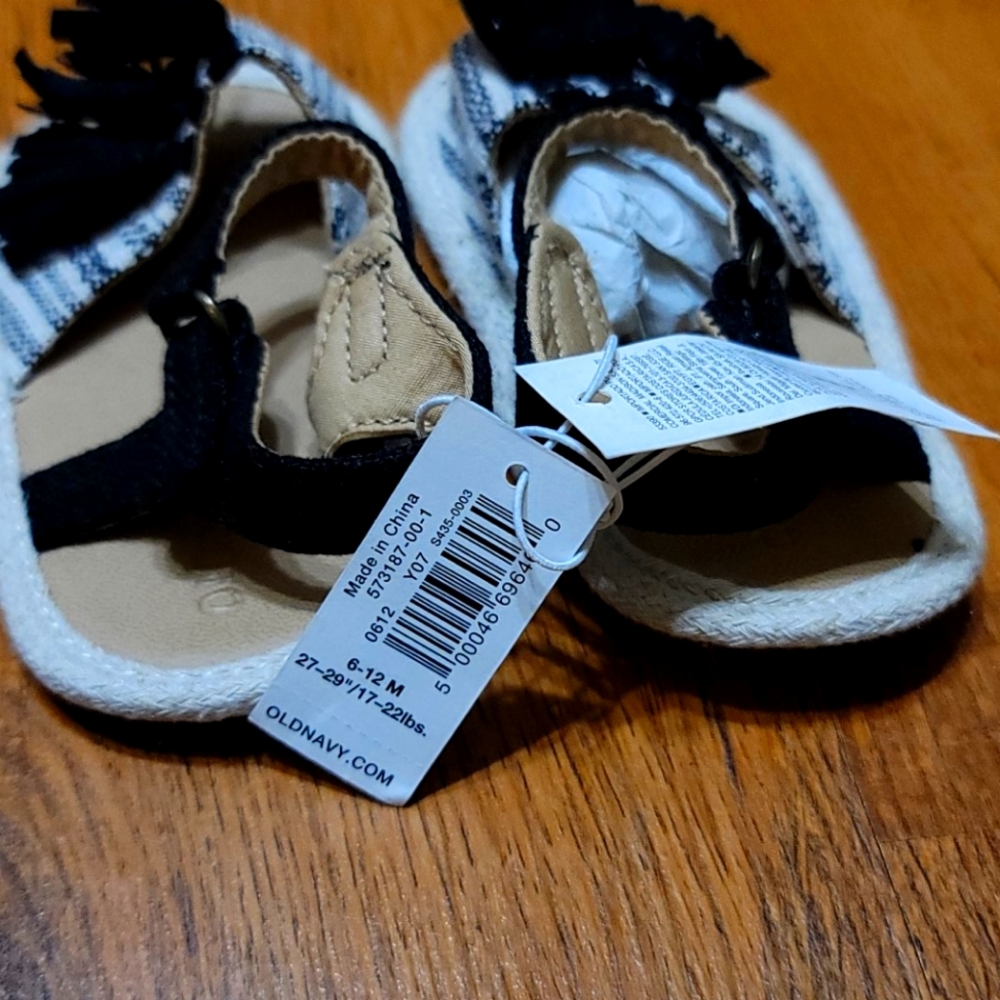 Sandals - Picture 3 of 3
